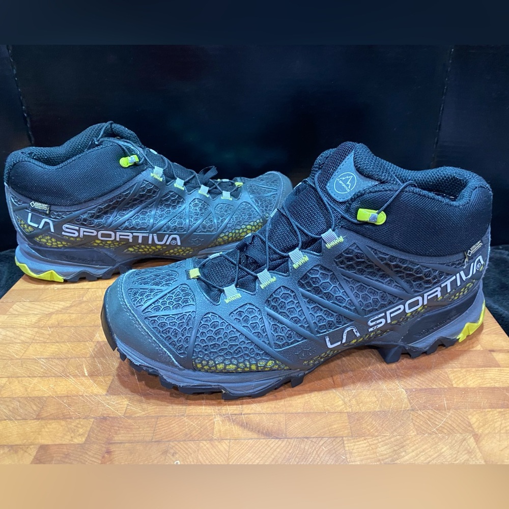 La Sportiva Synthesis GTX Mid Hiking Boot